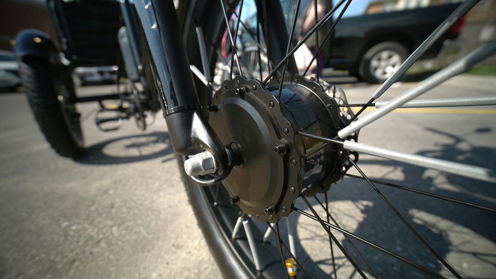 Chicago e-bike accident lawyer helping victims file claims and secure compensation for injuries caused by electric bicycle accidents.
