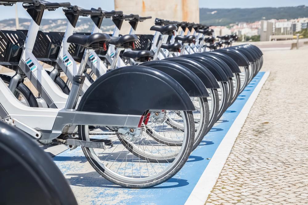 Chicago lawyer representing cyclists injured in rideshare bike collisions.